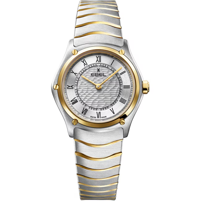De Ebel Sport Classic Lady Two-tone (modelnummer 1216697) is een elegant horloge met een roestvrijstalen kast en band, goud-zilver kleuren, en een zilverkleurige wijzerplaat met Romeinse cijfers. Het is anti-allergisch, nikkelvrij, waterbestendig (tot 5 ATM) en heeft Zwitserse kwartsbeweging. Ideaal voor dagelijks gebruik en speciale gelegenheden. Draag het met zowel casual als formele outfits.