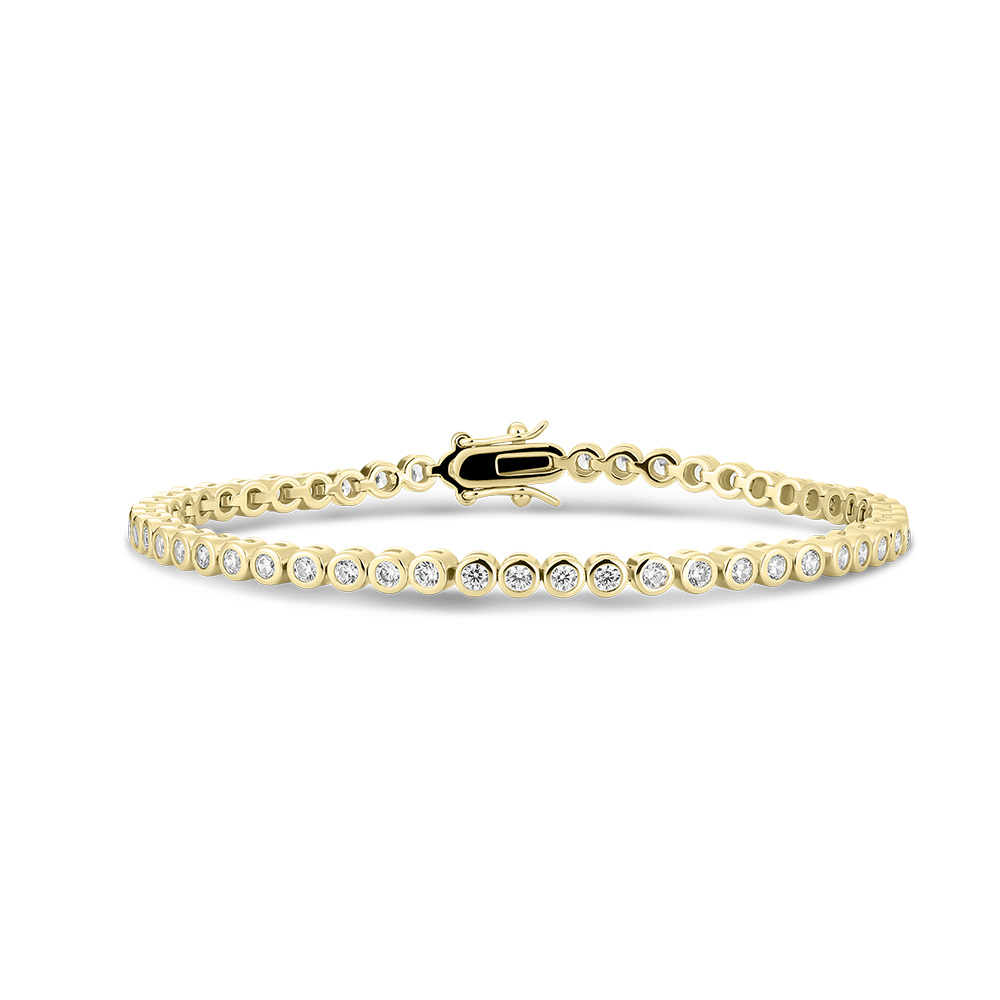 Luxe tennisarmband zilver goldplated met zirkonia's, voorzien van degelijke sluiting en extra veiligheid
19 cm en verkrijgbaar in diverse andere lengtes
