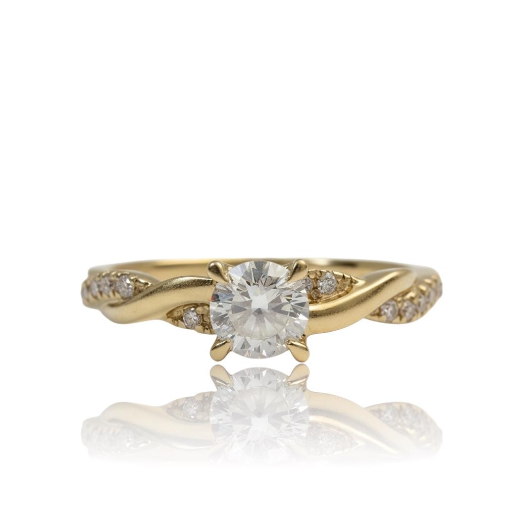 De Twist verlovingsring in 14k goud bevat een Diamanten van 0,30 CT met kwaliteit VS1 en kleur D. Deze prachtige gouden verlovingsring in maat 54 straalt elegantie uit. Draag hem dagelijks als symbool van liefde en toewijding voor een onvergetelijk speciaal moment. Perfect om je engagement onvergetelijk te maken.