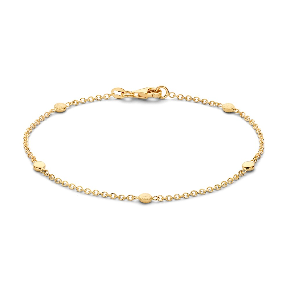 Geelgouden armband met een verfijnde uitstraling, maar in een luxe, zware uitvoering. De armband is voorzien van gouden elementen die om en om gematteerd/gepolijst zijn. Leuk om zo te dragen, maar ook om te combineren met een horloge of andere gouden armbanden. 