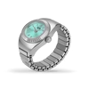 De Chouchou - Silver turquoise 15mm - 2H is een stijlvolle ringhorloge met een roestvrijstalen kast en zilverkleurige stretchband. Het heeft een ronde vorm met mineraalglas en een turqoise wijzerplaat met strepen, aangedreven door een quartz uurwerk. Beste draagmethode: ideaal voor dagelijks gebruik of speciale gelegenheden als een uniek statement accessoire.