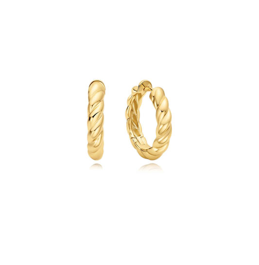 De Gold Twisted Hug Hoop Earrings, modelnummer AHE072-09G, zijn stijlvolle en verfijnde sieraden. Met een elegant gedraaid ontwerp voegen ze een vleugje klasse toe aan elke outfit. Deze oorbellen zijn veelzijdig en perfect voor zowel dagelijkse als formele gelegenheden. Draag ze om een minimalistische look te accentueren of als subtiele aanvulling op chiquere kledingstijlen.