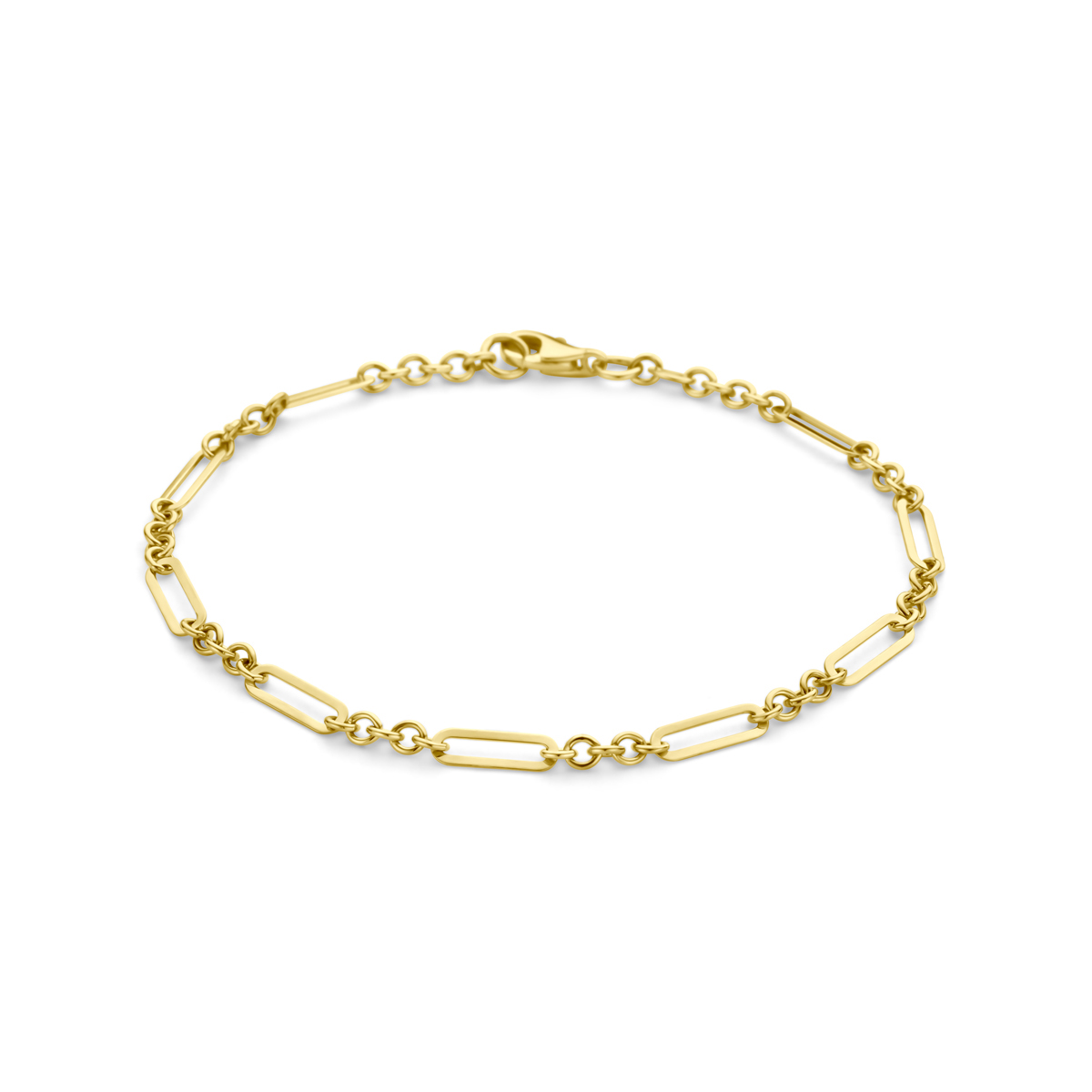 14k Geelgouden armband met schakelbreedtes van 3.2 en 2.7mm. Uitgevoerd met karabijnsluiting. De armband heeft een draaglengte van 18.5cm.