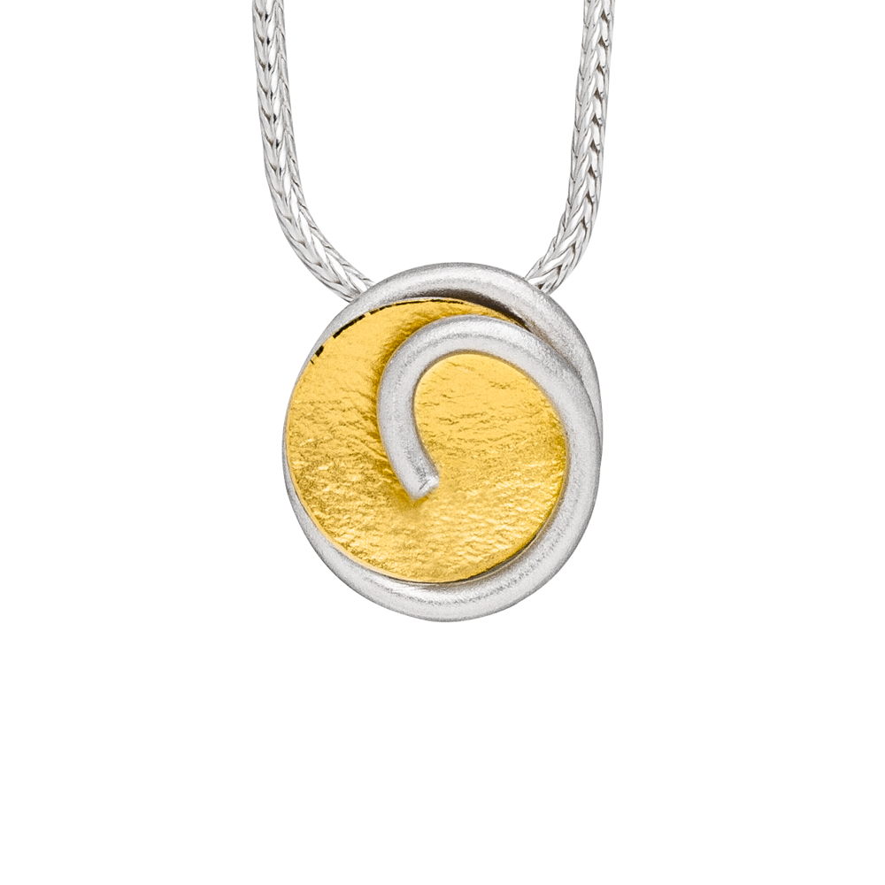 Manu Schmuck zilveren collier met bicolor hanger met 22kt. goud