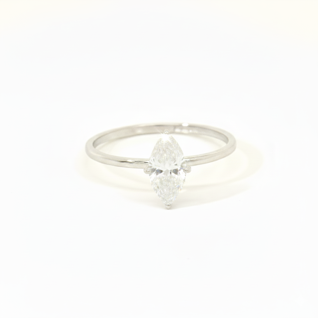 18kt wit gouden ring met een LG markies van 0.79ct