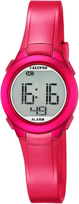 De Calypso Horloge K5677/4 is een polshorloge dat stijl en functionaliteit combineert. Het horloge biedt een tijdloze uitstraling geschikt voor elke gelegenheid. Draag dit elegante polshorloge comfortabel om de pols voor dagelijks gebruik of speciale gelegenheden. Ideaal voor iedereen die een klassieke en verfijnde look zoekt. Gemakkelijk te combineren met zowel casual als formele outfits.