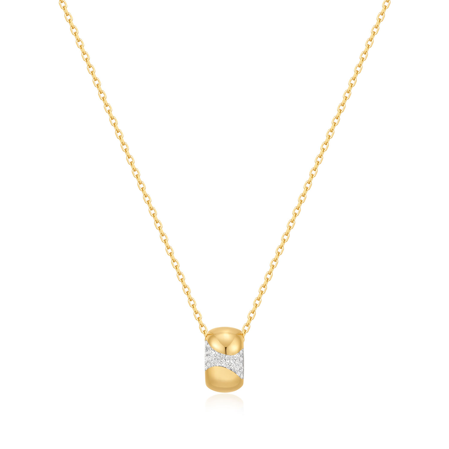 Deze halsketting, ge&iuml;nspireerd op de kracht van de kust, heeft een rechte vorm met in het midden een baan van een stromende rivier in pav&eacute;-zetting. De organische vorm ligt elegant op de huid en zorgt voor een ingetogen uitstraling. Het sieraad voegt een vleugje verfijnde textuur toe aan zowel minimalistische als gelaagde stijlen, perfect voor dagelijks gebruik. Ontworpen voor vrouwen met een eigentijdse elegantie.

MERK
Ge&iuml;nspireerd door de laatste fashion trends is Ania Haie het toonaangevende sieradenmerk voor hoogkwalitatieve maar ook betaalbare zilveren sieraden, zonder op de kwaliteit in te leveren. Iedere collectie is gebaseerd op de laatste catwalktrends, waardoor Ania Haie snel tot h&eacute;t sieradenmerk voor stijlbewuste consumenten is verkozen. Elk sieraad wordt ontworpen om te combineren met andere sieraden waardoor je je eigen look kunt cre&euml;ren. Maar ook zijn Ania Haie sieraden opvallend genoeg om op zichzelf te dragen.

SPECIFICATIES
- Ania Haie
- Ketting
- 925 zilver met gold plating
- Lengte 50cm
- AH N072-03G