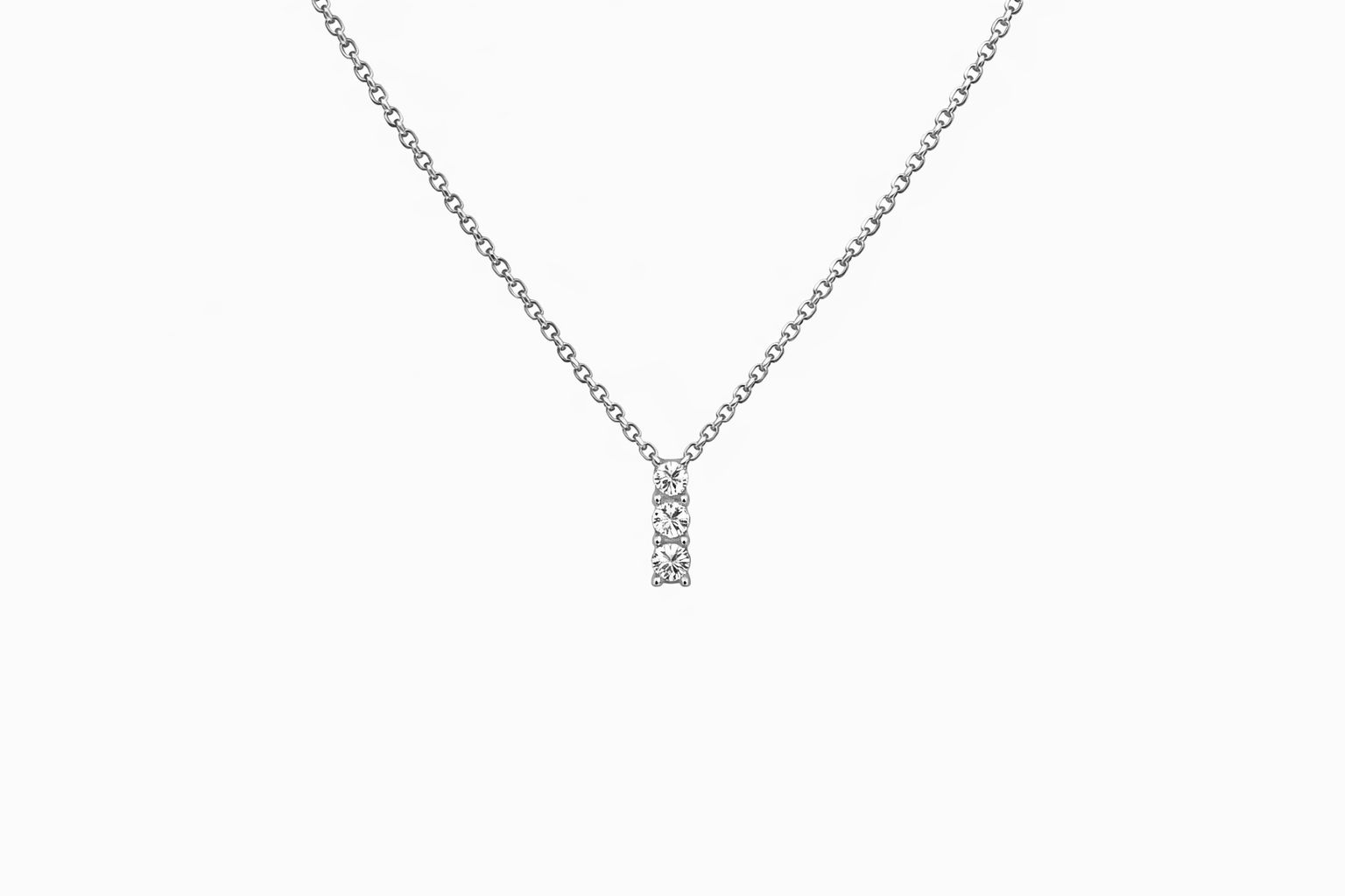 Wit gouden collier 3 diamanten