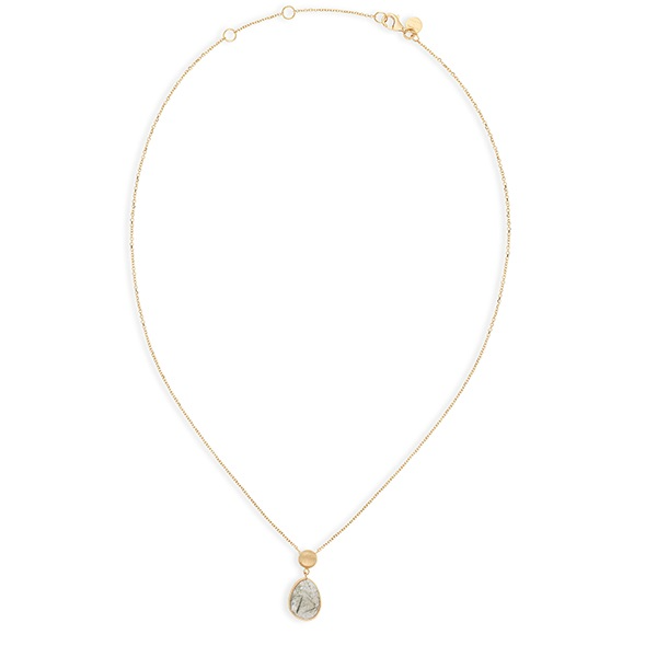 Deze ITALO BOTTENE TINTA ketting, modelnummer PED 4174, is een verfijnd juweel van 14 karaat geelgoud, met zowel kwarts als rutilkwarts. De ketting is 450 mm lang en goudkleurig, met een elegante glans. Deze luxueuze ketting is perfect voor speciale gelegenheden of om een dagelijkse outfit verfijnd te benadrukken.