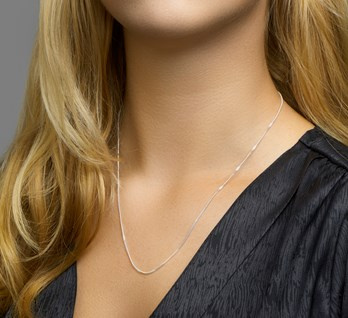 Omschrijving
Zilveren collier met gourmet schakel.
Specificaties
Artikelnummer
10.02014
EAN nummer
8718834651436
Hoofdcategorie
Kettingen
Geslacht
Dames
Heren
Unisex
Leeftijdsgroep
Volwassenen
Subcategorie
Colliers
Product group
Collier
Lengte
50 cm
Materiaal
Zilver
Sexe
Unisex
Breedte
1.4 mm