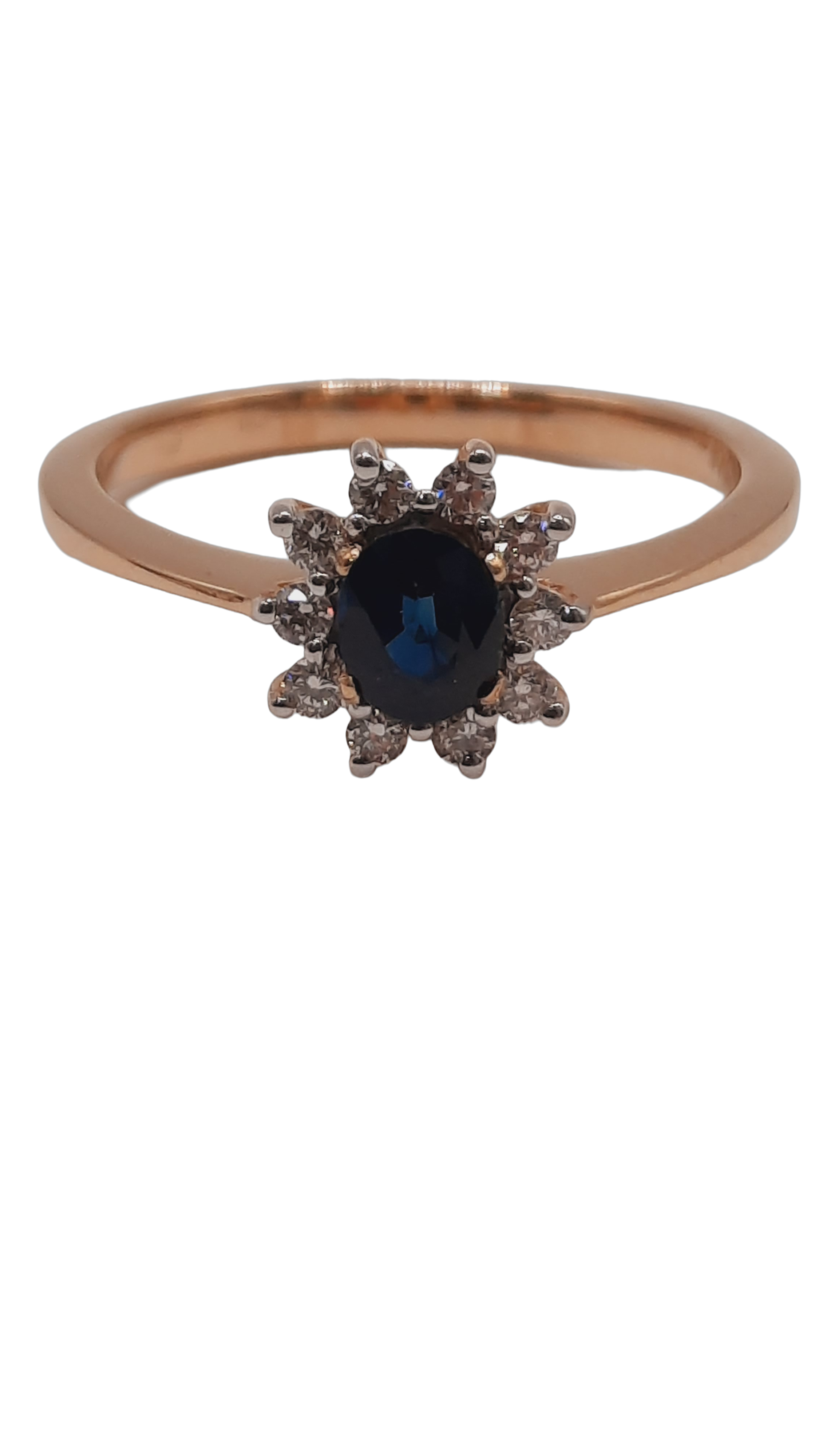 Deze prachtige 14kt gouden ring combineert een schitterende briljante diamant (SI1, kleur H) met een elegante saffier. De ring, met maat 55, straalt verfijning uit en is perfect voor zowel formele als alledaagse gelegenheden. Draag hem solo voor een subtiele glans of combineer met andere sieraden voor extra glamour. Een tijdloos pronkstuk voor uw collectie.