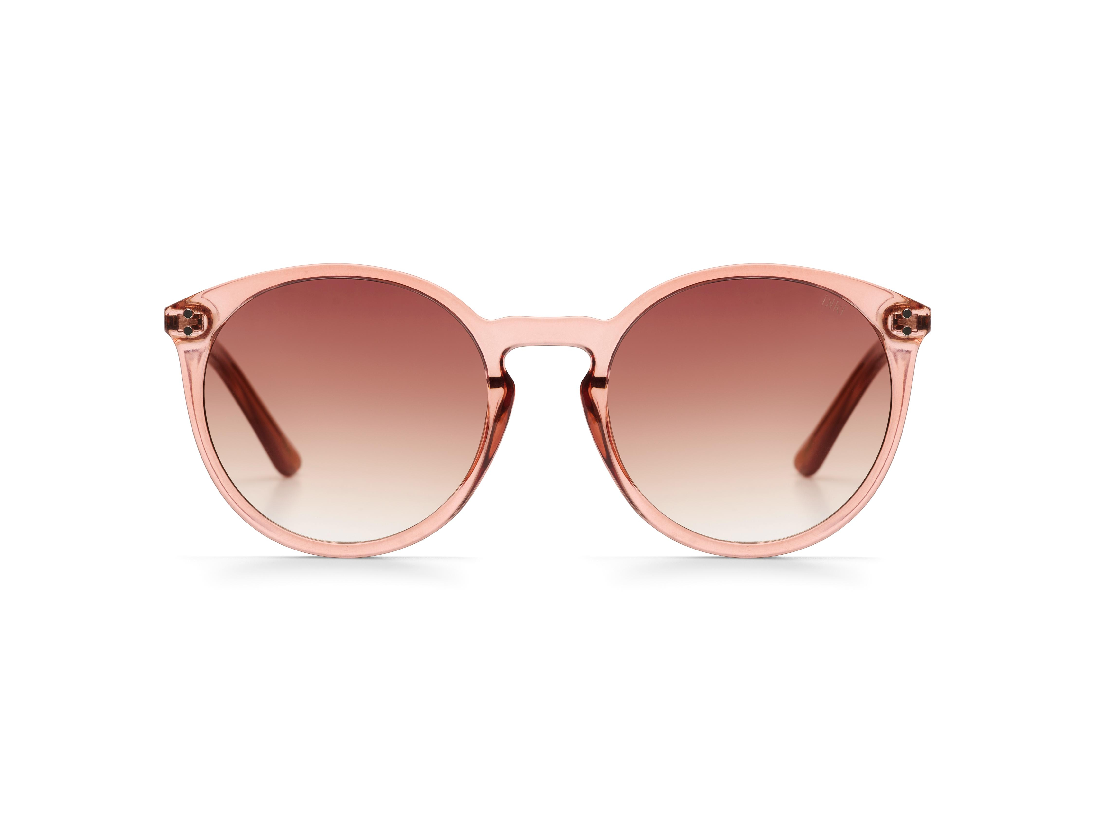 De Ikki zonnebril model IKKI82-6 is een stijlvol accessoire uit de categorie ACCESSOIRES, specifiek als ZONNEBRIL. Deze zonnebril combineert mode met functionaliteit, perfect voor zonnige dagen. Draag hem met een casual outfit of als een chique toevoeging aan je strandlook. Beschermt je ogen tegen zonnestralen terwijl je er stijlvol uitziet.