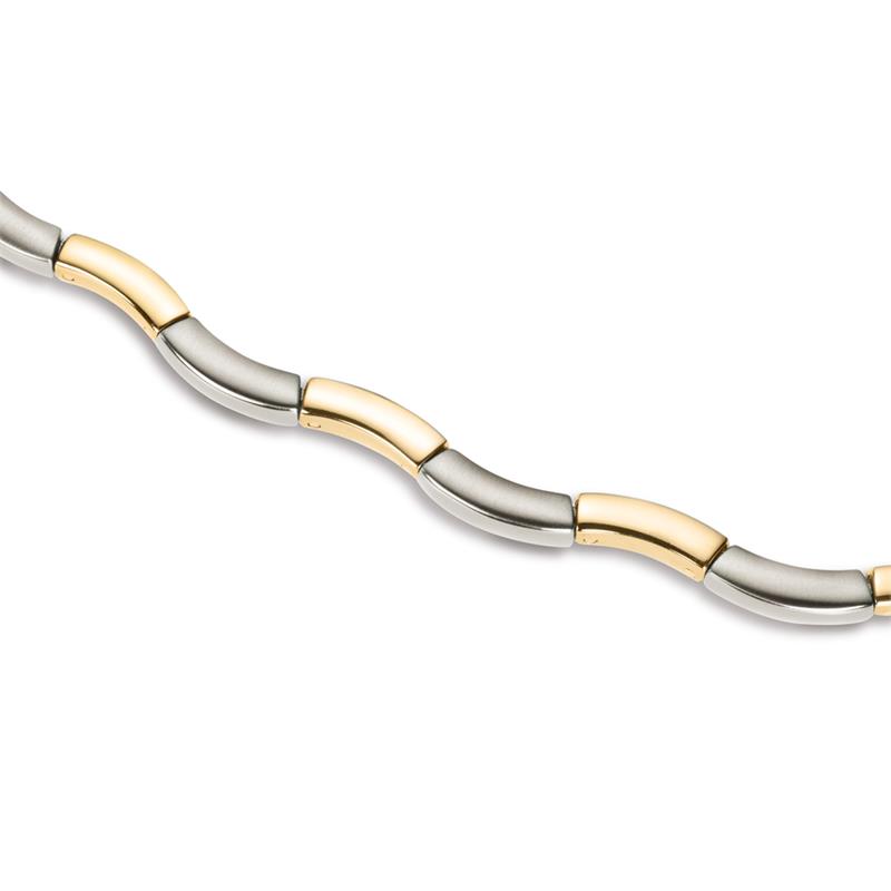 Dit is een collier van het merk Boccia Titanium