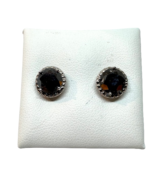10 krt witgouden oorstekers met zwarte diamant 