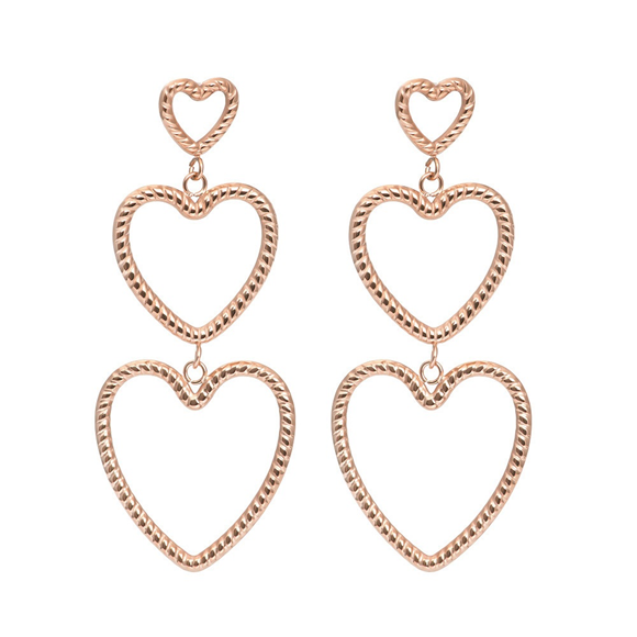 De iXXXi Oorbellen &lsquo;Velora&rsquo; zijn opvallende stainless steel oorbellen met speelse statement-uitstraling. De oorbellen bestaan uit drie hartjes in verschillende maten die sierlijk met elkaar verbonden zijn. Comfortabel om te dragen en perfect om je look een stijlvolle touch te geven. De oorbellen zijn 5.5 cm lang. De iXXXi Oorbellen &lsquo;Velora&rsquo; zijn een echte must-have voor jouw earparty!

Gemaakt van duurzaam stainless steel.
Hypo-allergeen
Nikkel vrij
Verkleurt niet en geeft niet af op de huid.
Eindeloos combineren