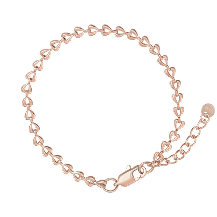 De iXXXi Armband &lsquo;Chained Hearts&rsquo; is gemaakt van stainless steel en bestaat uit hartvormige schakels die samen een sierlijke armband vormen. Een perfect sieraad om cadeau te doen aan jezelf of aan iemand die je lief is. De iXXXi armband Chained Hearts heeft een lengte van 17 - 20 centimeter. Mix en match met meerdere iXXXi armbanden uit onze collectie en maak zo jouw 'armparty' compleet.

Gemaakt van duurzaam stainless steel.
Hypo-allergeen
Nikkel vrij
Verkleurt niet en geeft niet af op de huid.