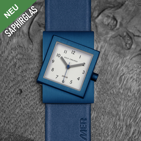 Deze mooie horloges zijn ontworpen door de bekende Duitse ontwerper ROLF CREMER. Het merk bestaat sinds 1989. Door onderscheidende modellen en kleurgebruik is het een gewaardeerd mode accessoire geworden. Gekenmerkt door een flashy design, eenvoud, elegantie en kleur. 