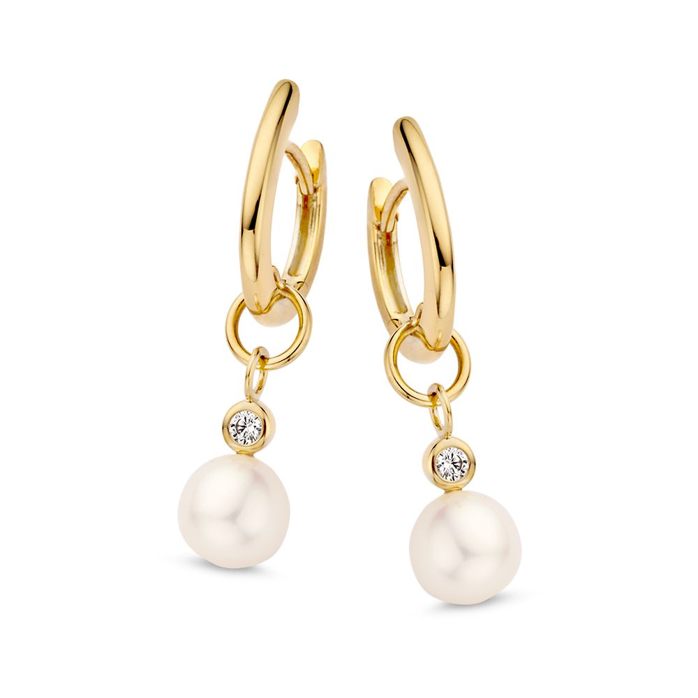 Geelgouden oorringen met vaste aanhangers met zoetwaterparel en zirkonia.