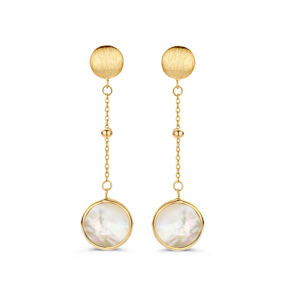 Geelgouden oorbellen met parelmoer aanhangers.