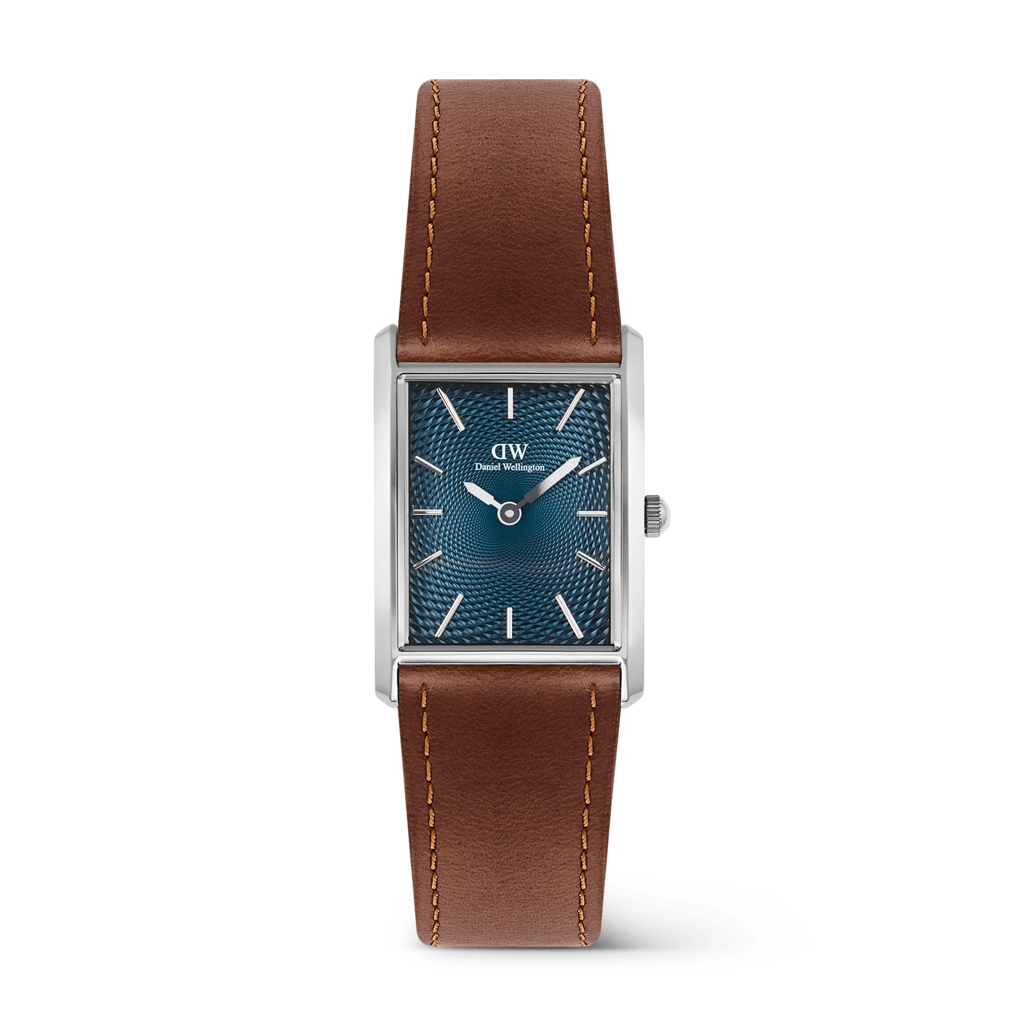 De Daniel Wellington Horloge BOUND 24X35 DURHAM ARCTICT GUILLOCHE (modelnummer: DW00100900) combineert elegantie met functionaliteit. Met een blauwe wijzerplaat, zilverkleurige rechthoekige kast en een bruine lederen band van 18 mm biedt het een verfijnde uitstraling. Ideaal voor dagelijks gebruik dankzij de quartz uurwerk en nikkelvrij ontwerp. Draag hem met zakelijke kleding voor een stijlvolle look.