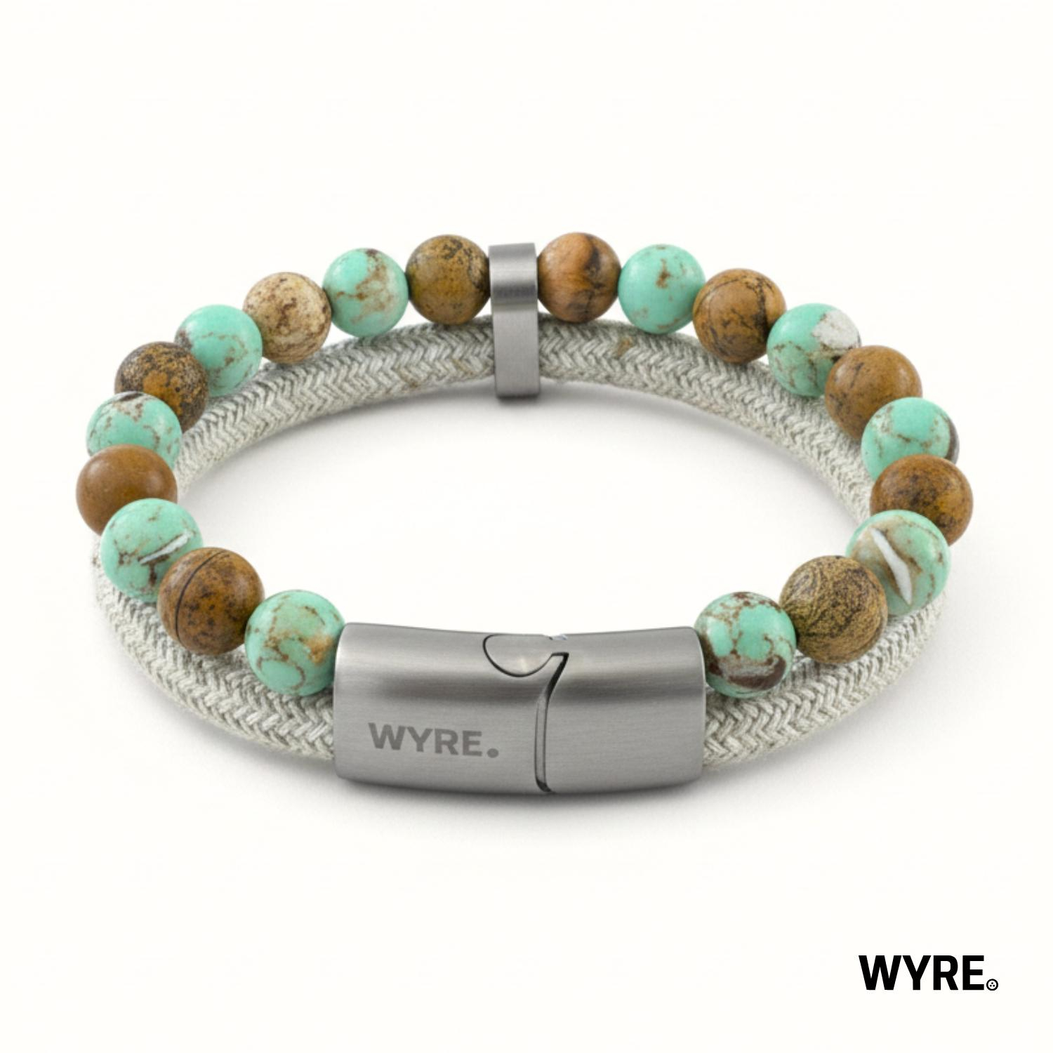 Wyre ontwerpt en maakt lokaal armbanden met oog voor creativiteit en kwaliteit. Tijdens productie van het maken van verlichting blijven bij het op maat maken van hoogwaardige Italiaanse textielsnoeren reststukken over. waar anderen dit als afval zien, zien wij de grondstof voor mooie sieraden. 
Samen met de ontwerper transformeerden we deze bijzondere snoeren tot een uniek e armbanden collectie: WYRE.
Elke armband wordt met de hand gemaakt in Nederland
 ( Maassluis) .  Duurzaam en lokaal geproduceerd en elk exemplaar met een eigen karakter. De armbanden zijn in elke gewenste lengte te bestellen en worden dan speciaal voor u vervaardigd. dit is de speciale WESTLAND editie. vraag naar de moederlijkheden voor jouw stads kleuren 