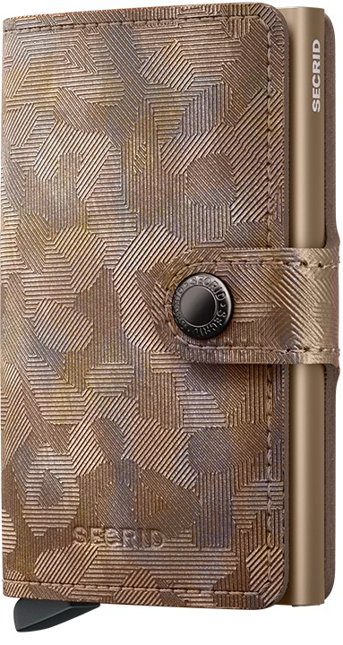 Miniwallet Jungle Desert &ndash; Natuurlijke Tinten in Compact Formaat
Maak kennis met de Miniwallet Jungle Desert van Secrid &ndash; een krachtige combinatie van warme zandtinten en diepe junglekleuren, verpakt in een slanke, functionele leren portemonnee. Deze unieke uitvoering is vervaardigd van hoogwaardig gecorrigeerd leer, afkomstig van Europese runderhuiden en met vakmanschap geproduceerd in Nederland.
De Miniwallet Jungle Desert straalt natuurlijke elegantie uit en past perfect bij een moderne, avontuurlijke lifestyle. Het duurzame leer met matte afwerking is stijlvol, krasbestendig en gemaakt voor intensief dagelijks gebruik. De subtiele kleurcontrasten geven deze compacte portemonnee een onderscheidend en eigentijds karakter.
Wil je meer weten over het leer, het productieproces of onderhoud? Bezoek dan onze leerpagina voor uitgebreide informatie en verzorgingstips, zodat jouw Miniwallet Jungle Desert jarenlang mooi blijft.

Wat past er in de Miniwallet Jungle Desert?
Dankzij het slimme en compacte ontwerp biedt deze leren Miniwallet verrassend veel ruimte:


4 verdikte kaarten of 6 platte kaarten in de aluminium Cardprotector


4 extra kaarten in het leren omhulsel


Papieren bankbiljetten


Visitekaartjes


Bonnetjes


De ge&iuml;ntegreerde Cardprotector beschermt je pasjes bovendien tegen buigen, breken en ongewenst uitlezen (RFID-bescherming).

Specificaties Miniwallet Jungle Desert


Afmetingen: 65 x 102 x 21 mm


Gewicht: 72 g


Materiaal: Europees rundleer (gecorrigeerd leer)


Productie: Ontworpen en gemaakt in Nederland



Waarom kiezen voor de Miniwallet Jungle Desert?


Compact en lichtgewicht formaat


Duurzaam premium leer


Unieke natuurlijke kleurcombinatie


Optimale bescherming van je pasjes


Perfect als stijlvolle heren- of damesportemonnee


De Miniwallet Jungle Desert is de ideale keuze voor wie op zoek is naar een compacte leren portemonnee met een natuurlijke uitstraling en karakter. Perfect voor dagelijks gebruik &eacute;n als bijzonder en stijlvol cadeau.