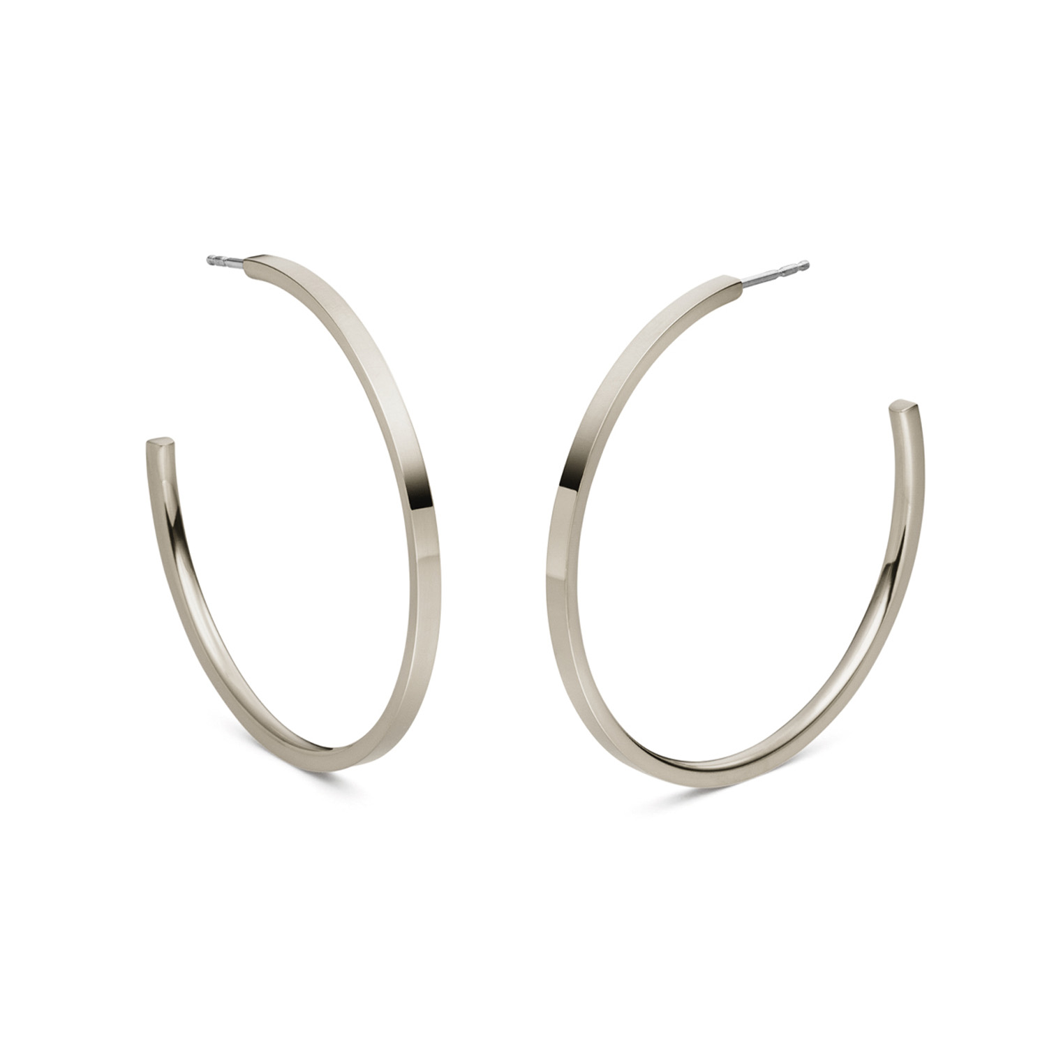 Boccia Titanium 05098-01 Oorsteker 50mm
Deze unieke titanium oorstekers van Boccia Titanium zijn een mooie toevoeging aan je sieradencollectie! De strak ogende titanium oorringen zitten met een steker en een poussette in het oor en hebben een doorsnee van 50mm, dit geeft een nette uitstraling. Combineer de oorbellen met andere Boccia sieraden voor een complete look.

HET MERK
Boccia Titanium is het titanium merk van Nederland, dat zijn oorsprong in Duitsland vindt en is opgericht in het jaar 1992. Ontwikkeld door internationale ontwerpers. Alle titanium componenten van de BOCCIA TITANIUM collectie zijn gemaakt van 99,7% puur titanium; het bijzondere materiaal. Het is licht in gewicht, neemt de temperatuur van de huid aan en is zeer huidvriendelijk. Bovendien is het corrosie- en temperatuurbestendig.

SPECIFICATIES
- Oorsieraden
- Puur titanium
- Rond
- &Oslash; 50mm