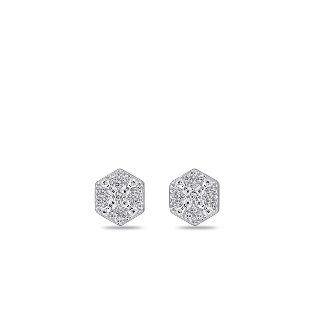De GISSER OORSTEKERS E1089 zijn elegante oorbellen die vallen onder de categorie "Jewel" met type "Stud Earrings". Deze subtiele oorstekers zijn perfect voor dagelijks gebruik of formele gelegenheden. Draag ze solo voor een klassieke look of combineer met andere sieraden voor een trendy uitstraling. Een veelzijdige aanvulling voor elke sieradencollectie.