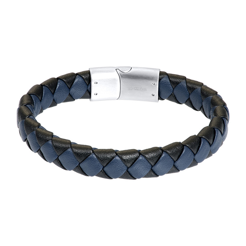 De iXXXi Men armband Sven bestaat uit een combinatie van zwart en donkerblauw leder en mat zilverkleurige sluiting gemaakt van stainless steel. De Sven bestaat uit 1 platte, gevlochten, leren armband.Maat L 