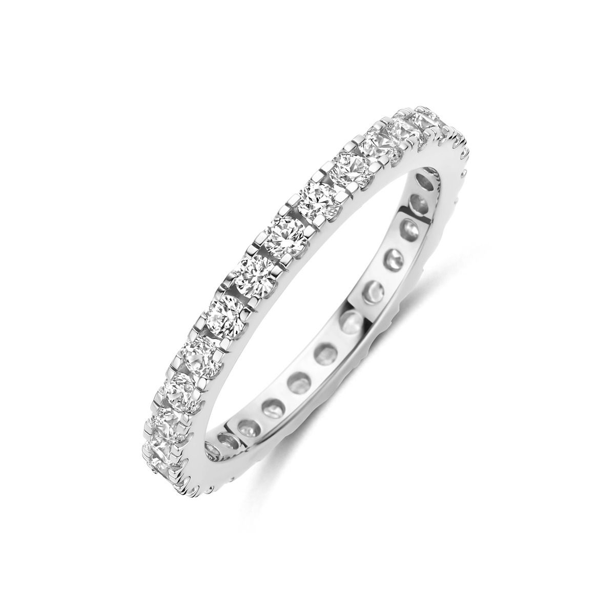 Gerhodineerd 925 zilveren ring uitgevoerd met zirkonia. De ring heeft een breedte van 2.2mm.