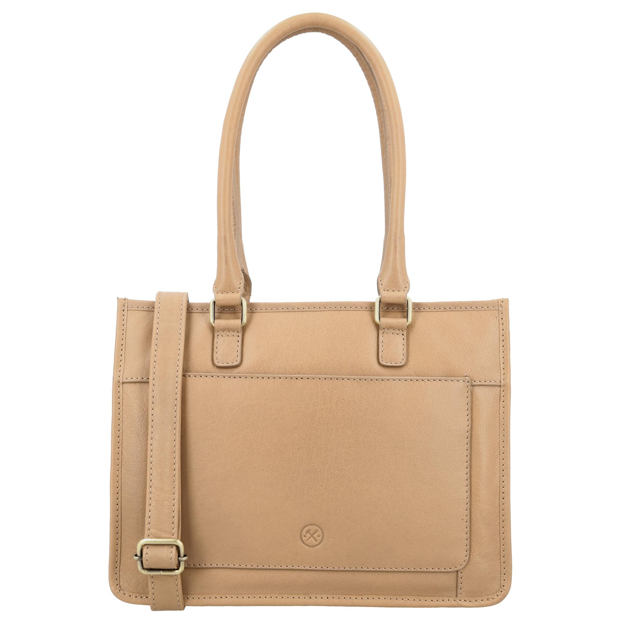 De Hide en Stitches Jura schoudertas is een leren shopper met een praktische indeling, ideaal voor dagelijks gebruik. De tas heeft een voorvak en een achterritsvak zodat je je belangrijke spullen snel kunt pakken. Het hoofdvak sluit met een rits en binnenin vind je een ritsvak, een tussenritsvak en een telefoonvak waarmee je alles overzichtelijk kunt opbergen.
De tas heeft dubbele schouderbanden waarmee je haar comfortabel over de schouder draagt. Daarnaast wordt de tas geleverd met een verstelbare en afneembare schouderband zodat je haar ook crossbody kunt dragen wanneer dat beter uitkomt.
Kenmerken:
&bull; Gemaakt van leer
&bull; Hoofdvak met ritssluiting
&bull; Binnenkant met ritsvak, tussenritsvak en telefoonvak
&bull; Voorvak
&bull; Achterritsvak
&bull; Dubbele schouderband
&bull; Verstelbare en afneembare schouderband

Gerelateerde producten
