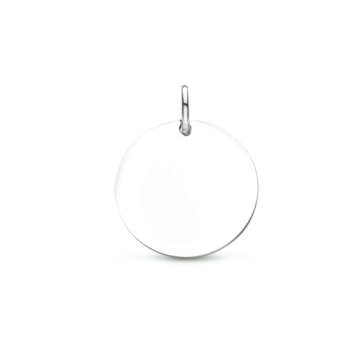 Gerhodineerd 925 zilveren graveerhanger. De hanger heeft een diameter van 18mm en een dikte van 0.6mm.