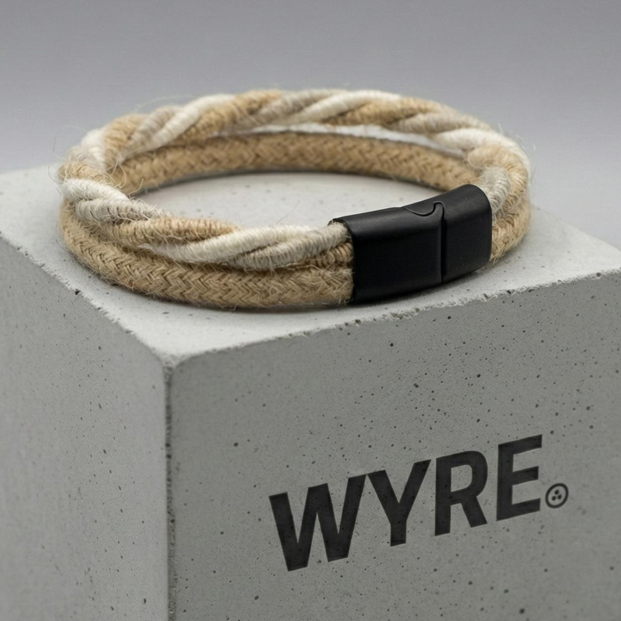 Wyre ontwerpt en maakt lokaal armbanden met oog voor creativiteit en kwaliteit. Tijdens productie van het maken van verlichting blijven bij het op maat maken van hoogwaardige Italiaanse textielsnoeren reststukken over. waar anderen dit als afval zien, zien wij de grondstof voor mooie sieraden. 
Samen met de ontwerper transformeerden we deze bijzondere snoeren tot een uniek e armbanden collectie: WYRE.
Elke armband wordt met de hand gemaakt in Nederland
 ( Maassluis) .  Duurzaam en lokaal geproduceerd en elk exemplaar met een eigen karakter. De armbanden zijn in elke gewenste lengte te bestellen en worden dan speciaal voor u vervaardigd. dit is de speciale WESTLAND editie. vraag naar de moederlijkheden voor jouw stads kleuren 