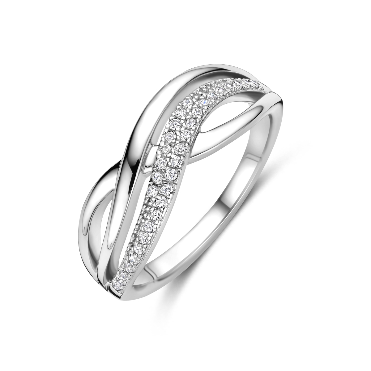Gerhodineerd 925 zilveren ring uitgevoerd met zirkonia. De ring heeft een breedte van 7mm.