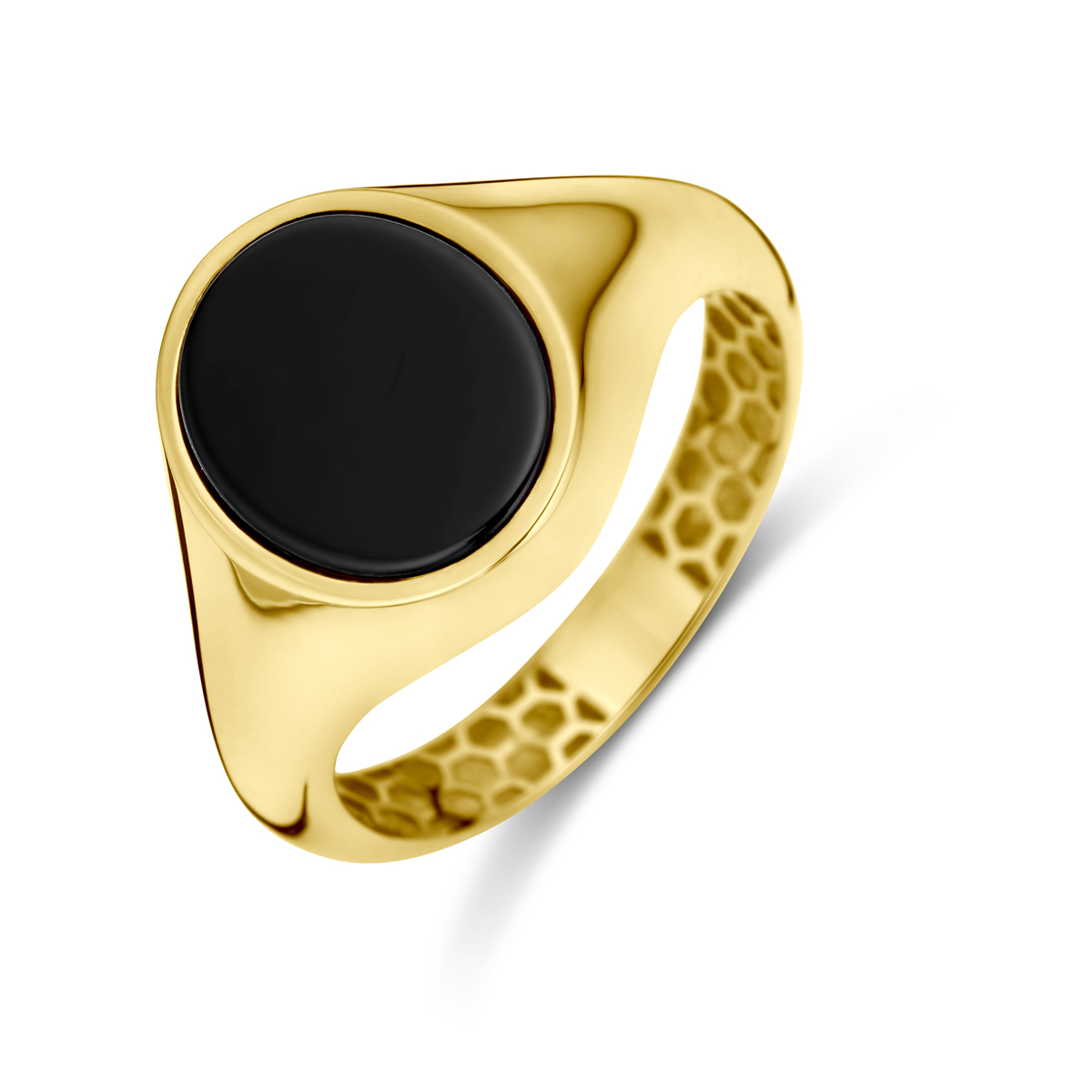 14k Geelgouden ring uitgevoerd met onyx. De ring heeft een breedte van 13.5mm.
