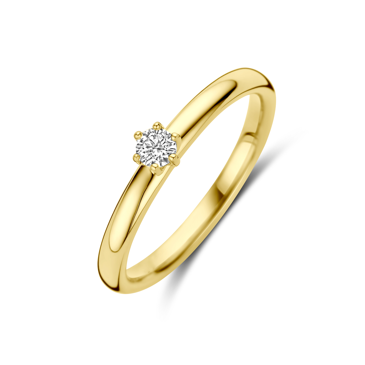14k Geelgouden aanzoeksring uitgevoerd met diamant. De ring heeft een breedte van 4.5mm. De steenmaat is 3mm en het diamantgewicht is 0.10ct.