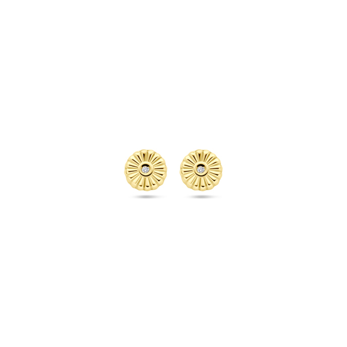 14k Geelgouden oorknoppen uitgevoerd met een schitterende zirkonia. De oorknoppen hebben een diameter van 4,5mm.