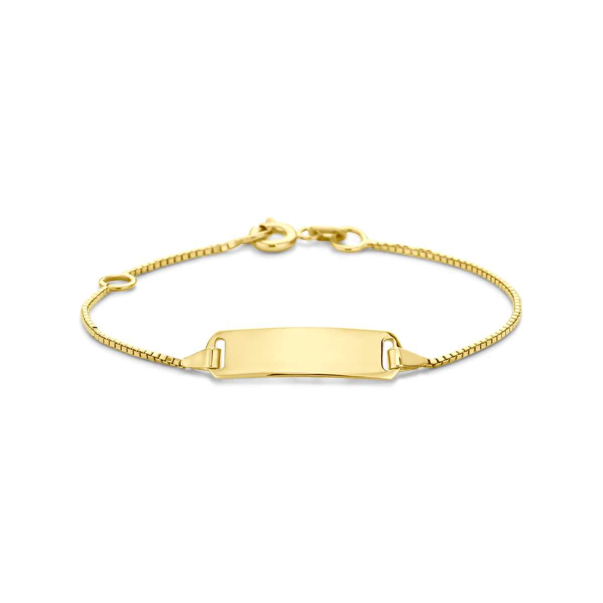 14k Geelgouden graveerarmband uitgevoerd met graveerplaat, het graveerplaatje heeft een afmeting van 5.0x19.5mm. De armband heeft een schakelbreedte van 0.8mm en draaglengtes van 11-13cm. De dikte van de graveerplaat is 0.5mm. Uitgevoerd met karabijnsluiting.