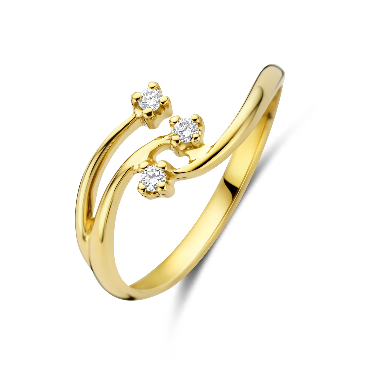 14k Geelgouden ring uitgevoerd met lab grown diamant. De ring heeft een breedte van 7mm. Het totale diamantgewicht is 0.06ct. Onder extreem hoge druk en temperatuur wordt het natuurlijk ontstaansproces nagebootst met als eindresultaat een diamant met dezelfde chemische eigenschappen maar met een andere oorsprong.