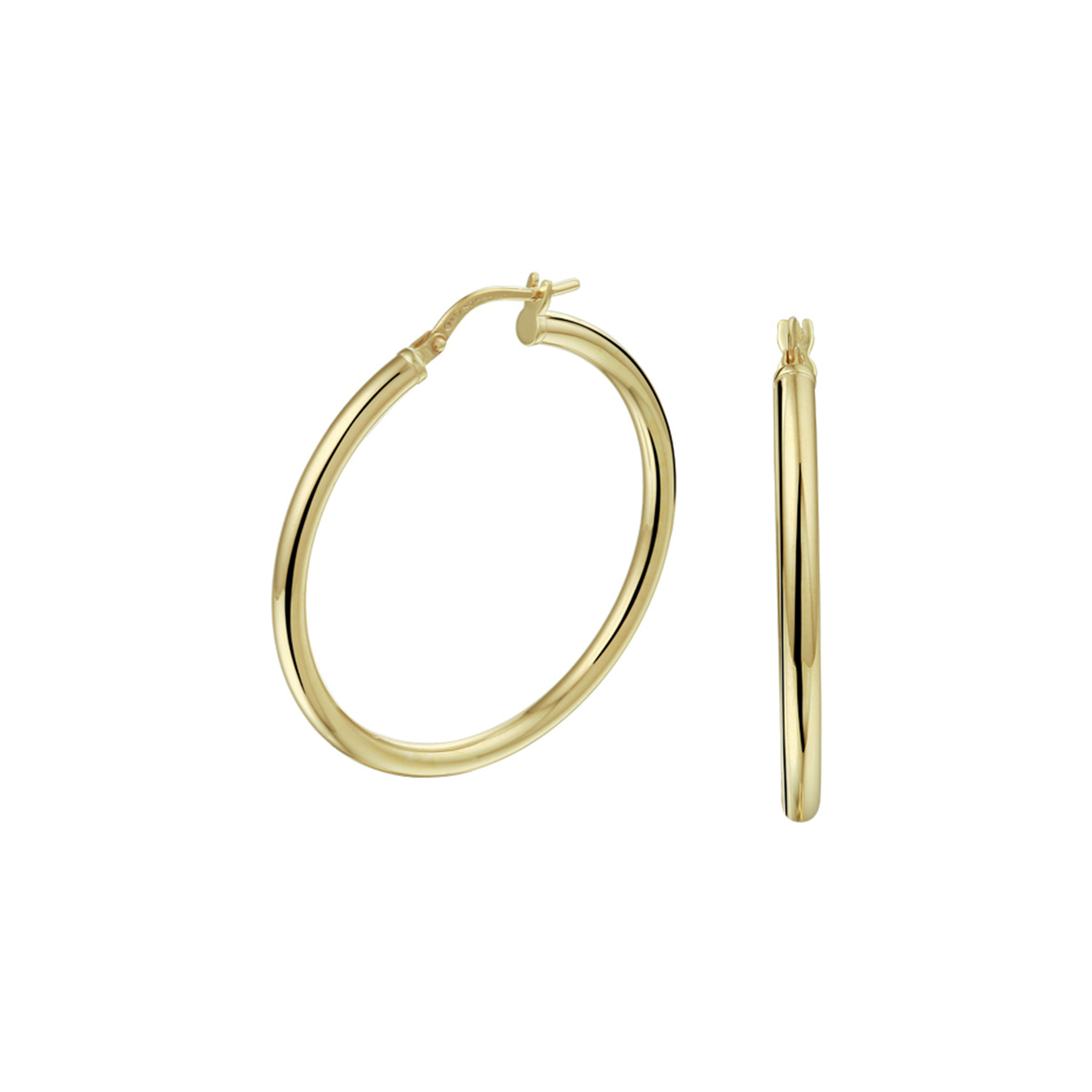 14k Geelgouden oorringen met 925 zilveren kern uitgevoerd met een stevige scharnier sluiting. De oorringen hebben een diameter van 15mm.