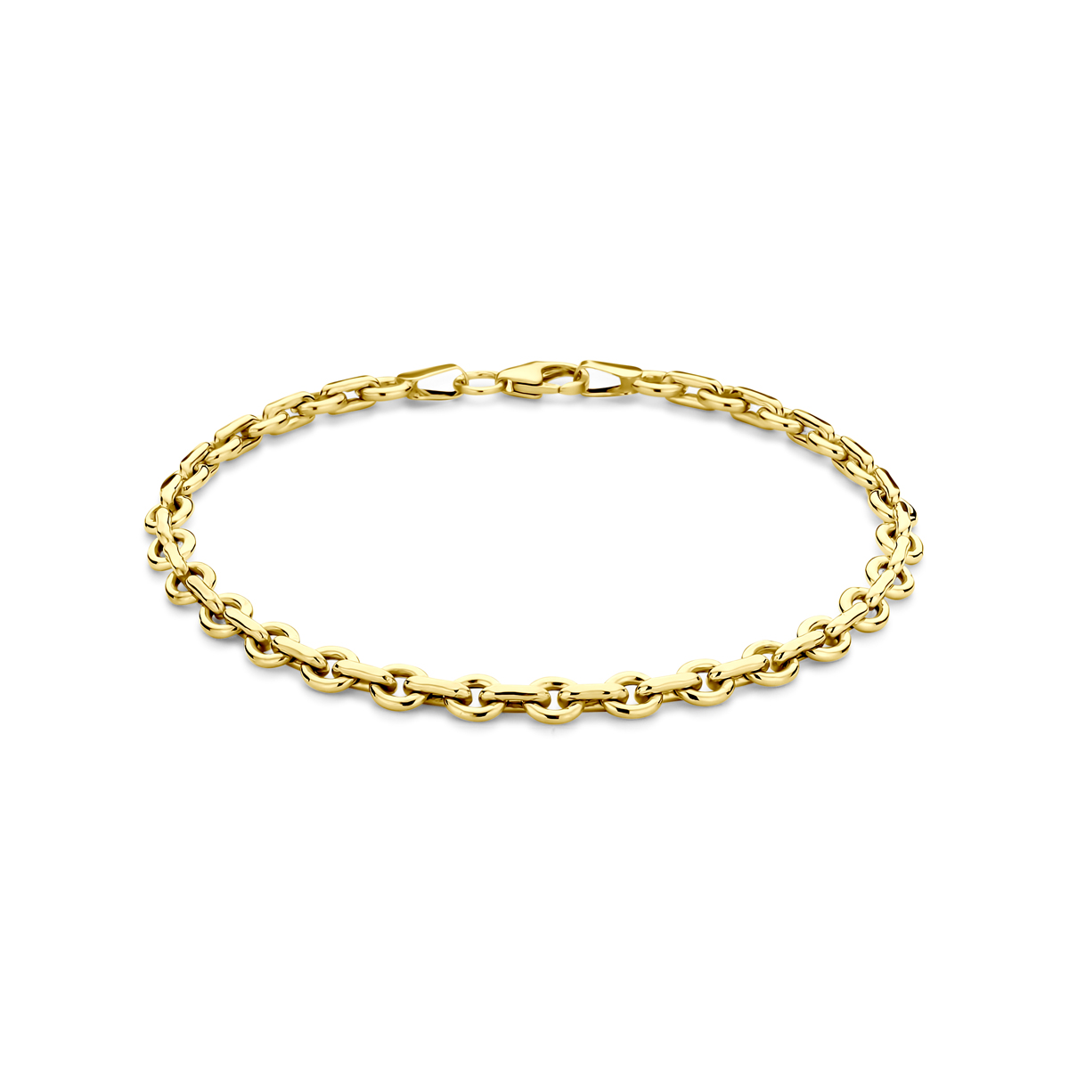 14k Geelgouden armband met een kern van 925 zilver. De armband heeft een breedte van 4,5mm en een lengte van 19cm. Uitgevoerd met karabijnsluiting.