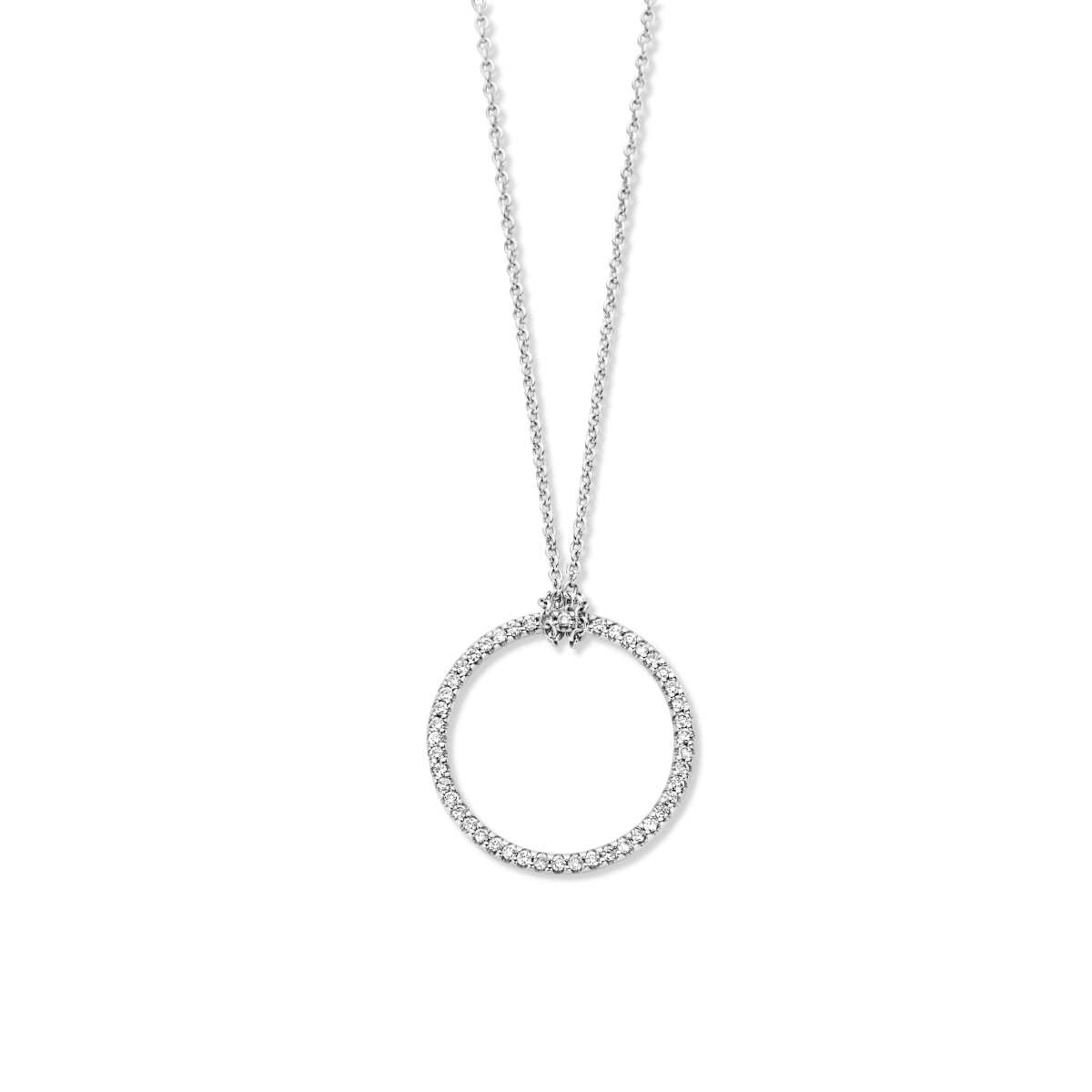 14k Witgouden collier uitgevoerd met een hanger in de vorm van een rondje met daarin een schitterende diamant rij. Het collier heeft draaglengtes van 40.5, 42 en 43.5cm en een stevige karabijn sluiting. Het rondje heeft een diameter van 16mm. De schakelbreedte is 1.0mm.