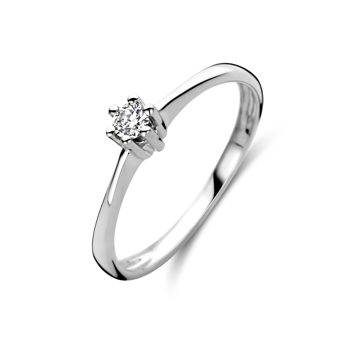 14k Witgouden ring uitgevoerd met diamant 0.10ct. De ring heeft een breedte van 4.2mm