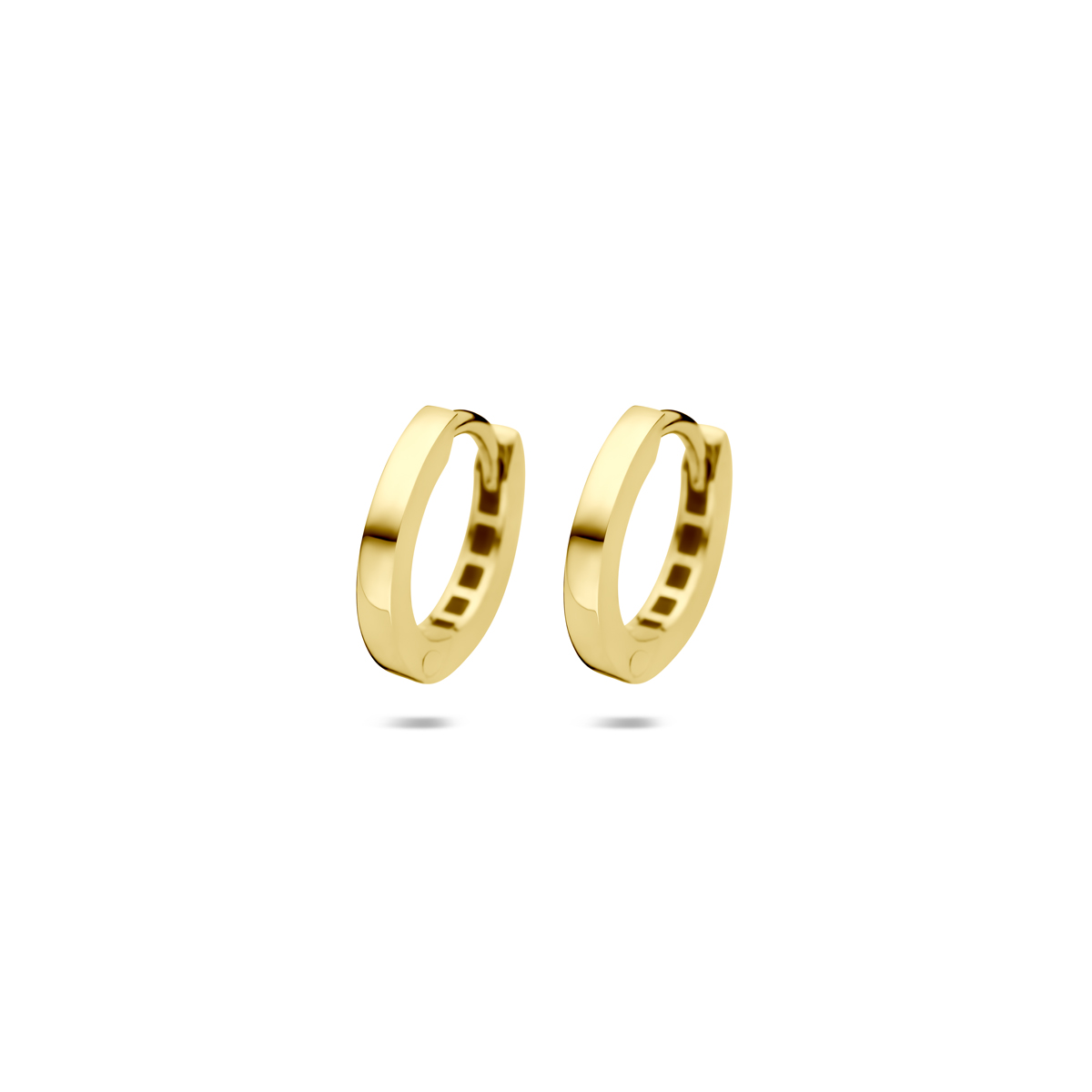 9k Geel kleurig klapoorringen met een buisdikte van 2mm.