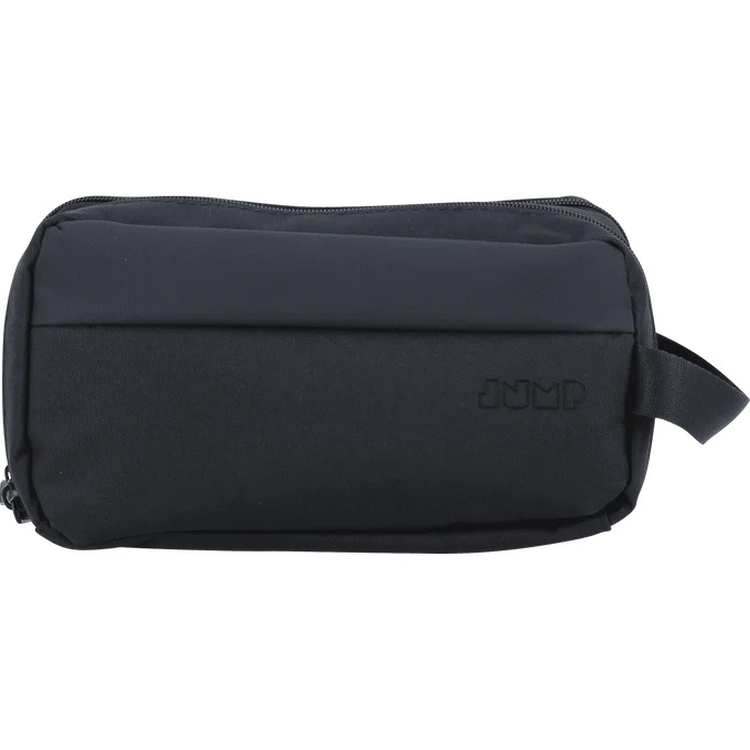 Jump Dunaa Toilettas Navy &ndash; 2 compartimenten 22x12x10 cm
De Jump Dunaa toilettas Navy (marine) is een stijlvolle en praktische toilettas met 2 compartimenten en een compact formaat van 22x12x10 cm. Ideaal voor weekendtrips, korte vakanties en verre reizen.
Slim ontwerp met 2 compartimenten
Dankzij de twee aparte vakken organiseer je eenvoudig je toiletartikelen, verzorgingsproducten of make-up. Alles blijft overzichtelijk en netjes opgeborgen tijdens je reis.
✔ Afmeting: 22x12x10 cm
✔ 2 ruime compartimenten met ritssluiting
✔ Compact en ruimtebesparend
✔ Perfect voor handbagage of weekendtas
Functioneel &eacute;n stijlvol
Zowel functioneel als stijlvol: de Dunaa collectie is ontworpen om jouw tempo bij te houden.
Licht, sterk en flexibel past deze toilettas zich moeiteloos aan &mdash; van citytrips tot verre reizen.
De marine/navy kleur zorgt voor een tijdloze en elegante uitstraling die past bij iedere reisuitrusting.
Lichtgewicht en duurzaam
Gemaakt van stevig en licht materiaal is deze toilettas bestand tegen intensief gebruik. Dankzij het compacte formaat past hij eenvoudig in je koffer, cabine reistas of rugzak.
Waarom kiezen voor de Jump Dunaa toilettas Navy?
✔ Compact formaat 22x12x10 cm
✔ Twee praktische compartimenten
✔ Lichtgewicht en duurzaam
✔ Tijdloze marine/navy kleur
✔ Geschikt voor dames en heren
Verken. Droom. Begin opnieuw.
Met Dunaa reis je georganiseerd en in stijl.