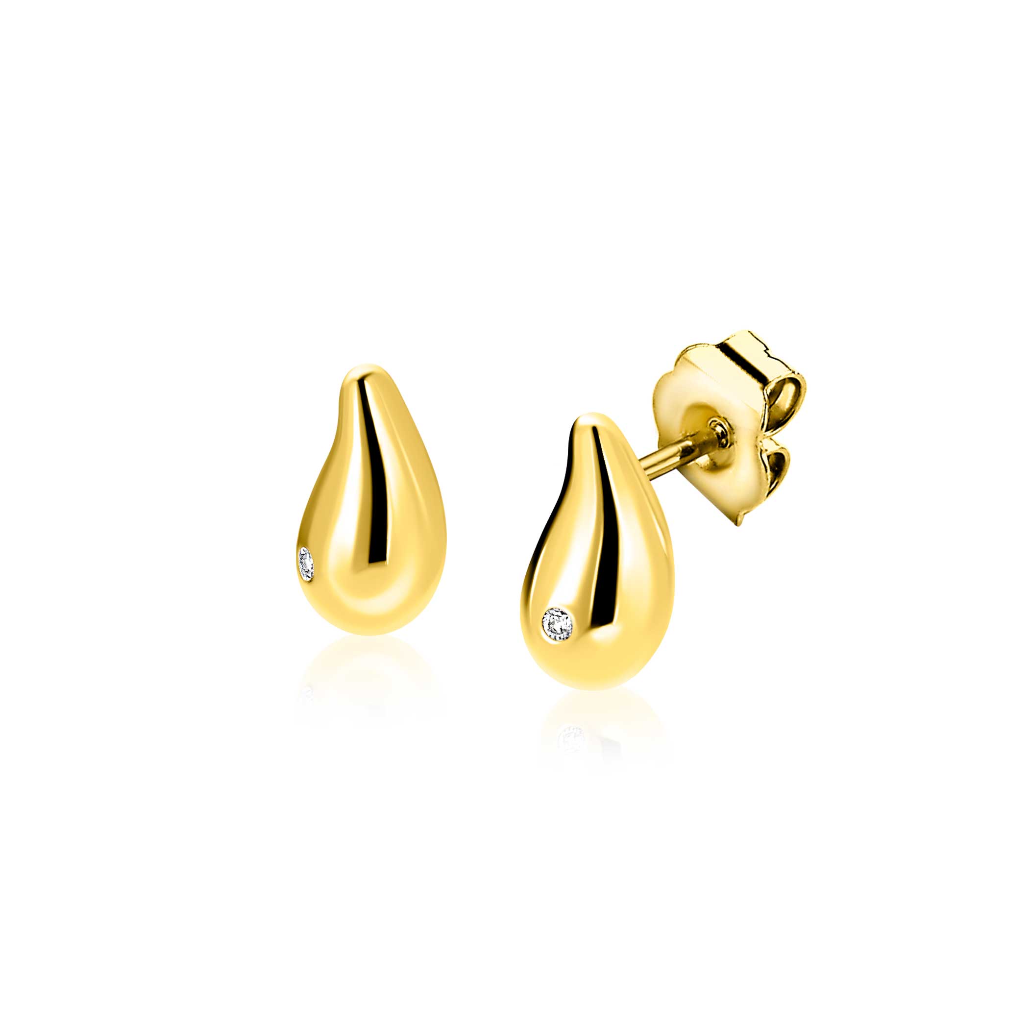 De ZINZI OORBEL ZGO558 is een elegante geelgouden hoepeloorbel van 14-karaats goud. Met een breedte van 4,9 mm en een diepte van 2,9 mm zijn ze perfect voor dagelijks gebruik of speciale gelegenheden. Combineer met andere gouden sieraden voor een verfijnde look. Dankzij hun strakke, glanzende afwerking stralen ze tijdloze elegantie uit.