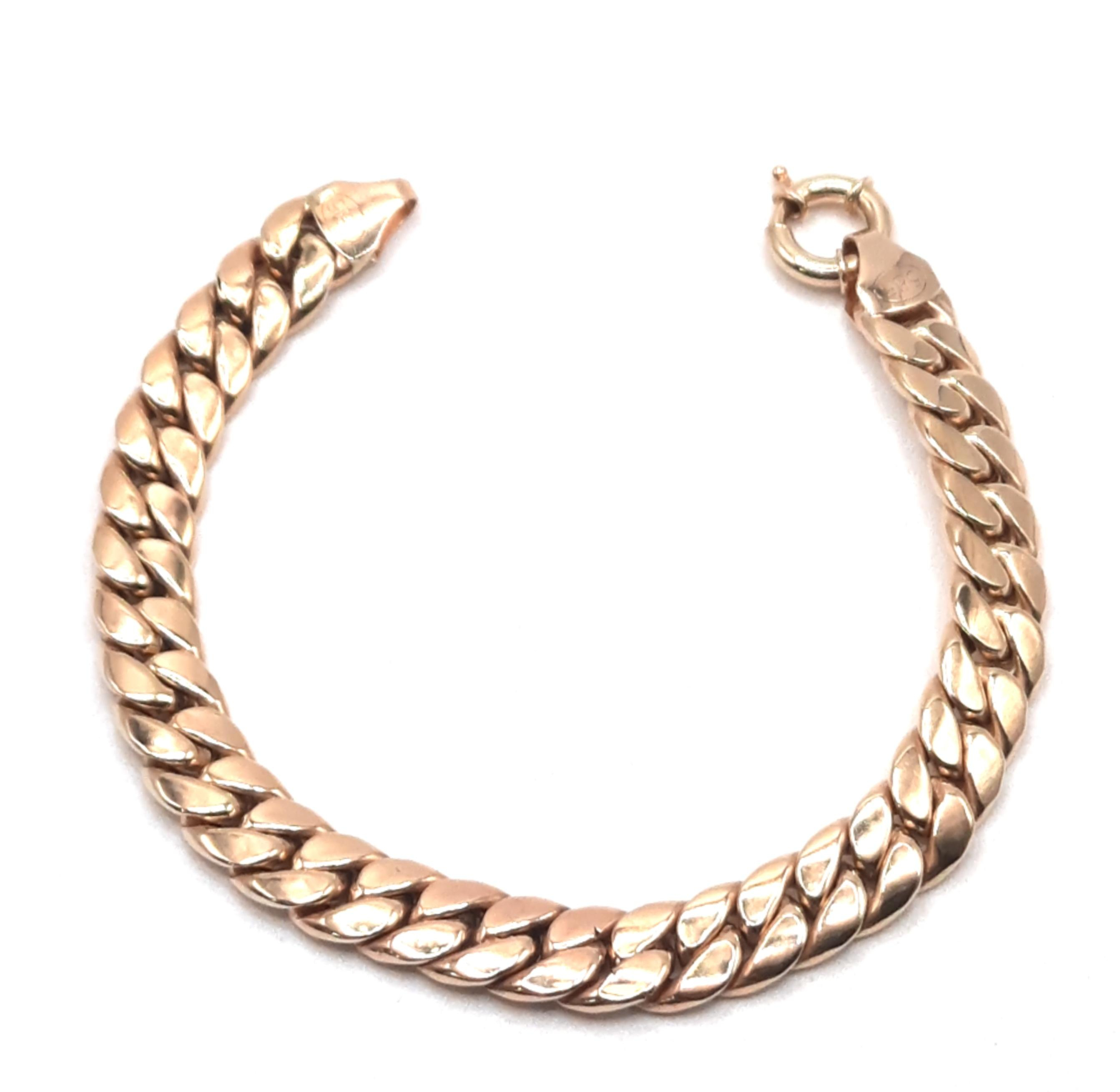 De gouden armband met modelnummer BREA-0001827 is een prachtig sieraad in de categorie "Jewel". Het is een gouden armband van 14 karaat, met een gewicht van 13.28 gram, een breedte van 8.7 mm en een lengte van 190 mm. Deze goudkleurige armband is perfect voor dagelijks gebruik of speciale gelegenheden en straalt elegantie uit.