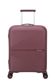 AIRCONIC Spinner &ndash; GALACTIC MAUVE

De AIRCONIC Spinner in de kleur GALACTIC MAUVE is de perfecte keuze voor wie licht, ruim &eacute;n stijlvol wil reizen. Deze handbagage reiskoffer van American Tourister staat bekend om zijn ultralichte ontwerp zonder in te leveren op stevigheid. Met een inhoud van maar liefst 33.5 liter neem je moeiteloos al je bagage mee voor een lange vakantie of verre rondreis.

Ultralicht en sterk

Met een gewicht van slechts ca. 2 kg behoort deze koffer tot de lichtste in zijn klasse. Het innovatieve ontwerp in combinatie met hoogwaardig polypropyleen zorgt voor optimale schokbestendigheid en duurzaamheid. Zo blijft je bagage goed beschermd tijdens vliegreizen, autovakanties of treinreizen.

Stijlvol reizen in GALACTIC MAUVE

De moderne kleur GALACTIC MAUVE geeft de koffer een elegante en eigentijdse uitstraling. Dankzij het unieke design valt jouw koffer direct op bij de bagageband.

Comfort en gebruiksgemak

Vier soepele dubbele wielen voor 360&deg; draaigemak

Lichtgewicht trekstang voor comfortabel transport

Ruim interieur met praktische indeling

Stevige ritssluiting voor veilige afsluiting

Waarom kiezen voor de AIRCONIC Spinner?

✔ Extra lichtgewicht grote reiskoffer (33.5 liter)
✔ Gemaakt van sterk en duurzaam polypropyleen
✔ Modern design in de kleur GALACTIC MAUVE
✔ Ideaal voor lange vakanties en verre reizen
✔ Betrouwbare kwaliteit van American Tourister

Ga goed voorbereid op reis met de AIRCONIC Spinner 128186-A941 in GALACTIC MAUVE en combineer maximaal reiscomfort met een stijlvolle uitstraling. ✈️