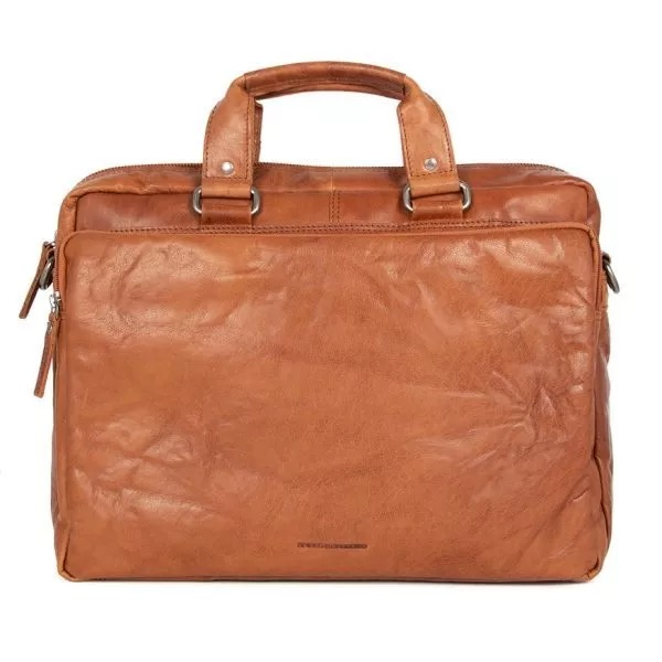 Een praktische werktas, met heel veel ruimte, gemaakt van ons stoere bronco leer.
Kleur: cognac
Afmetingen:
Hoogte 30 cm x  Breed 41 cm x diep 14cm
Materiaal: bronco leer 
Exterieur: hoofdvak met rits, laptopvak met rits, achtervak met rits, voorvak met rits 
Interieur: rits vakje, telefoon vakje, insteek vak, pennenlusjes 
Laptop afmetingen: 35 x 24 / 13,3 inch  Twee korte handgrepen en een afneembare lange schouderriem
Garantie: 2 jaar