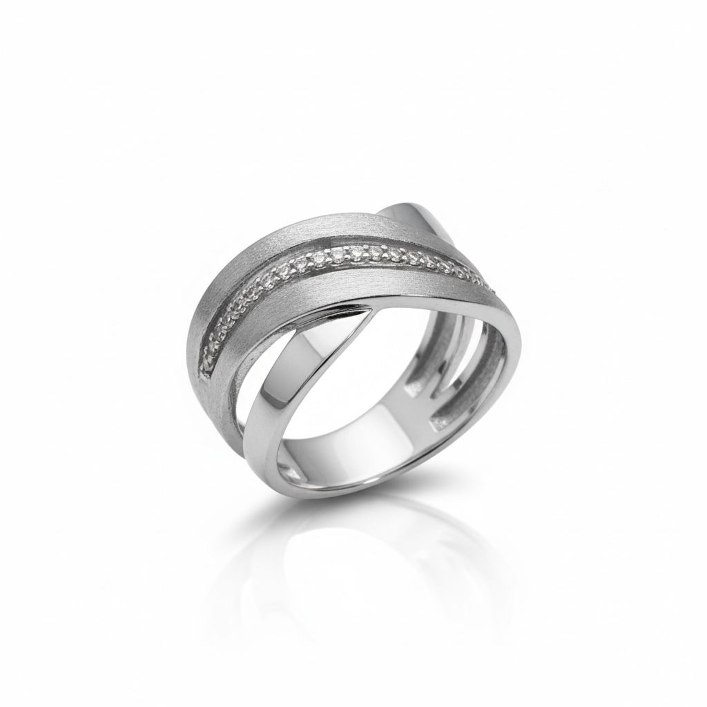 Zilveren ring met zirkonia gepolijst/gematteerd. 